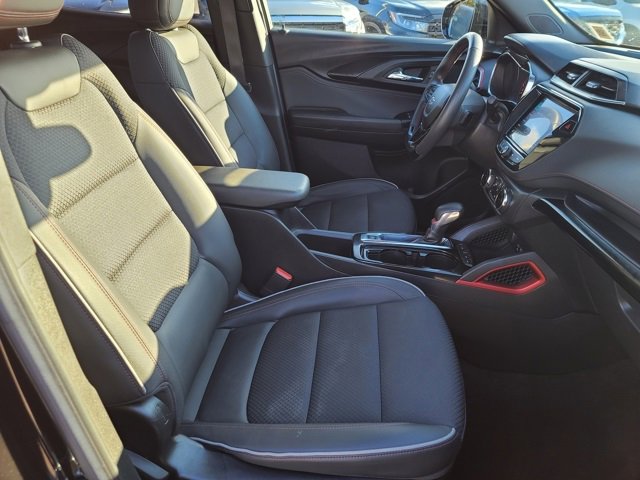 Used 2023 Chevrolet TrailBlazer RS w/ Convenience Package image 23