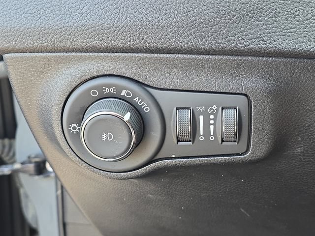 Used 2019 Jeep Compass Limited AWD/4WD image 12