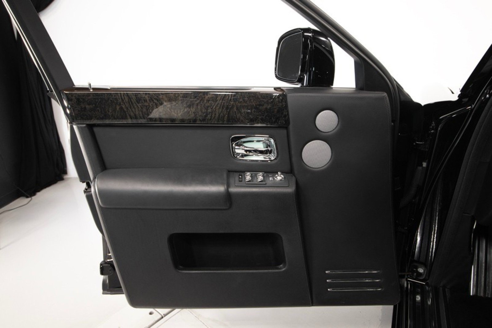 Used 2013 Rolls-Royce Phantom image 38