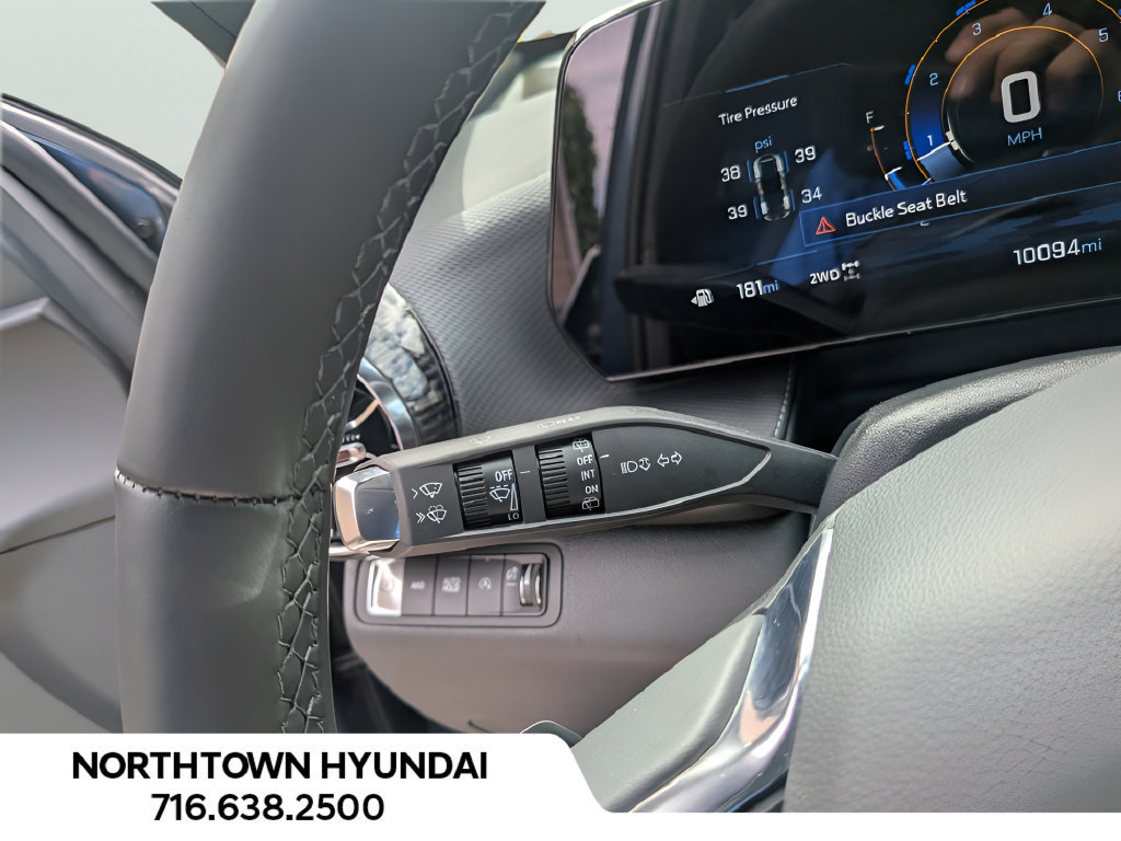 Used 2025 Chevrolet Equinox LT w/ Safety and Technology Package AWD/4WD image 27