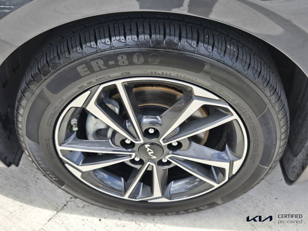 Certified 2023 Kia Forte LXS w/ LXS Technology Package FWD image 10