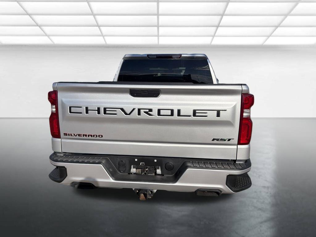 Used 2021 Chevrolet Silverado 1500 RST w/ Redline Edition AWD/4WD image 3