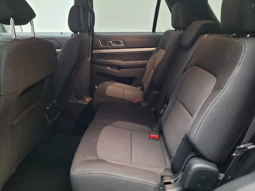 Used 2019 Ford Explorer XLT w/ Equipment Group 201A image 18
