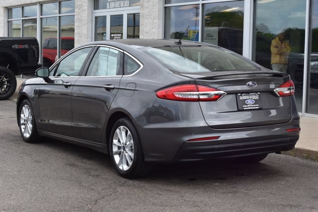 Used 2019 Ford Fusion Energi Titanium FWD image 10