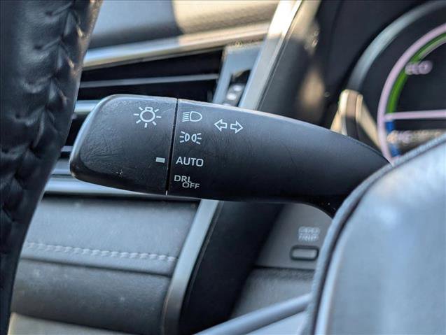 Used 2022 Toyota Camry XSE w/ Navigation Upgrade Package FWD image 14