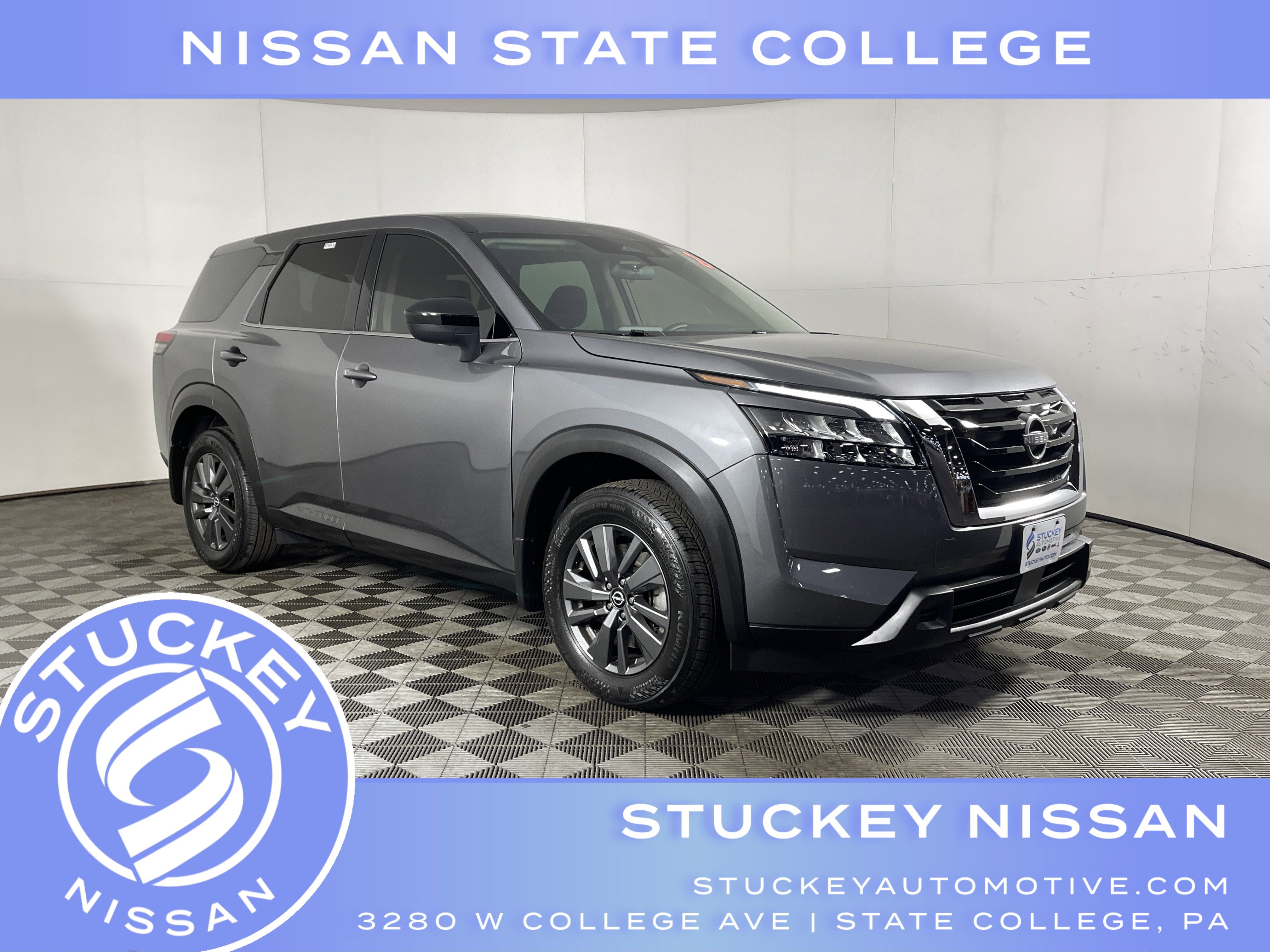 Used 2024 Nissan Pathfinder S image 1