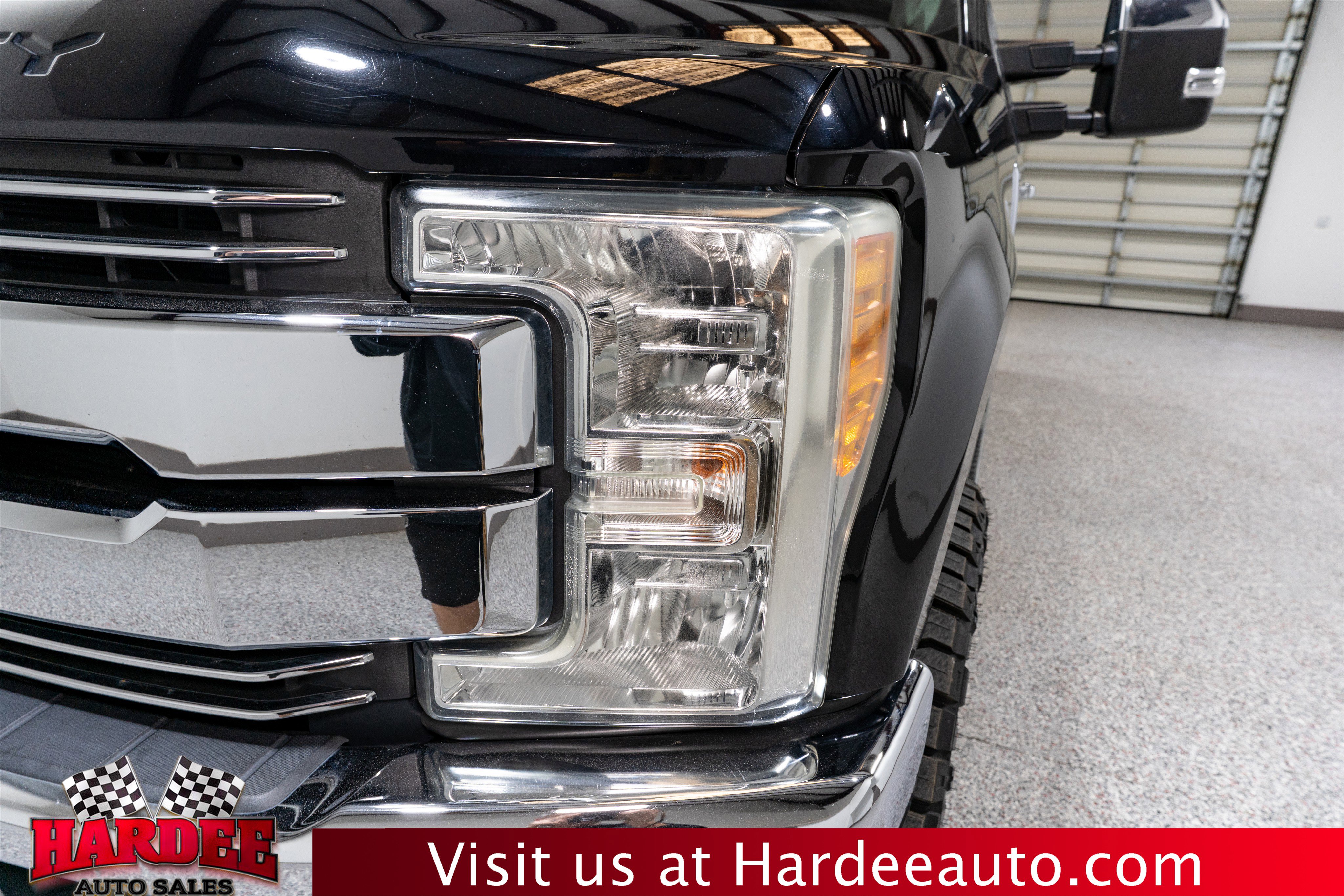 Used 2017 Ford F250 Lariat w/ Lariat Ultimate Package AWD/4WD image 8