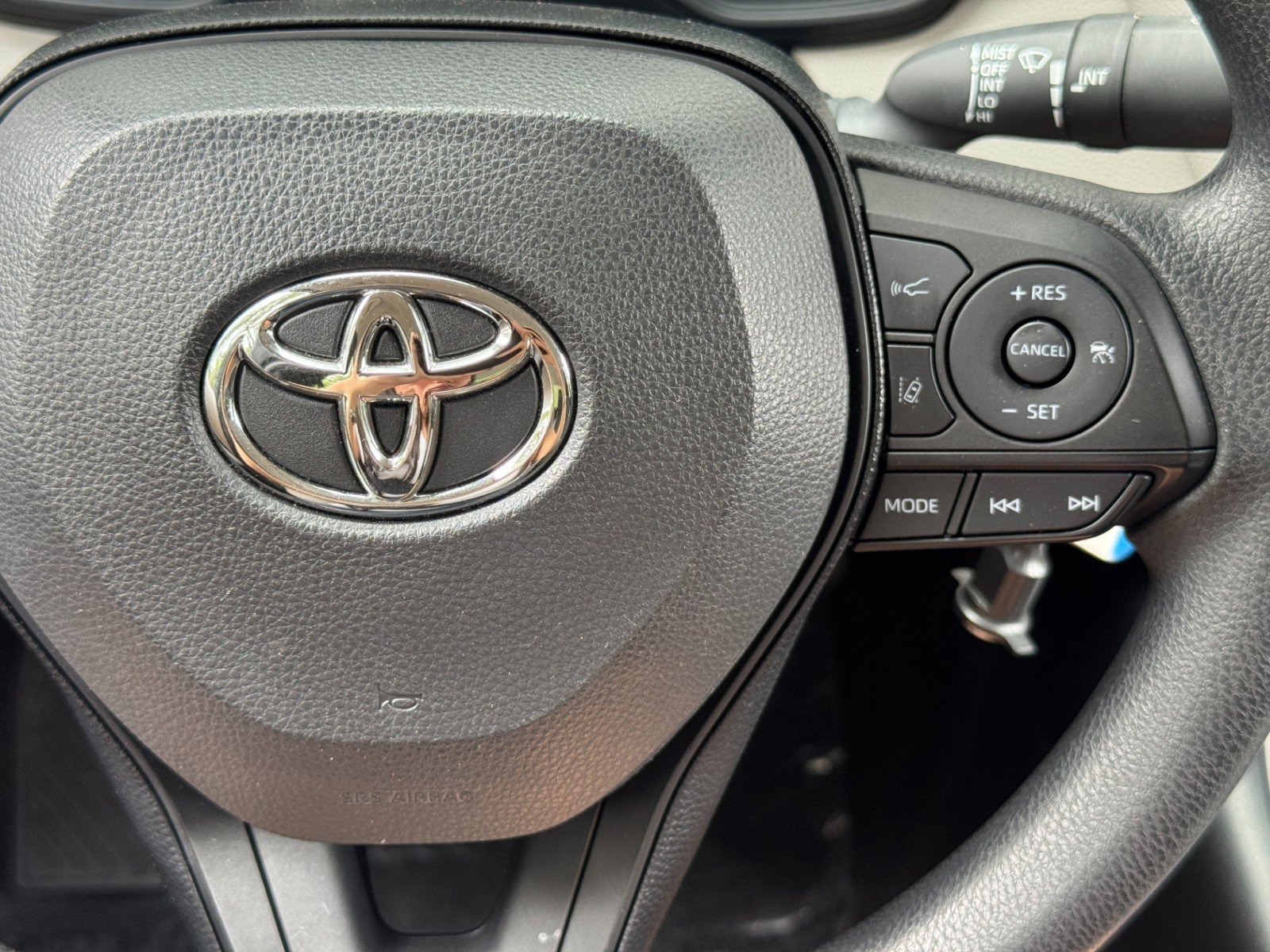 Used 2020 Toyota Corolla LE FWD image 20