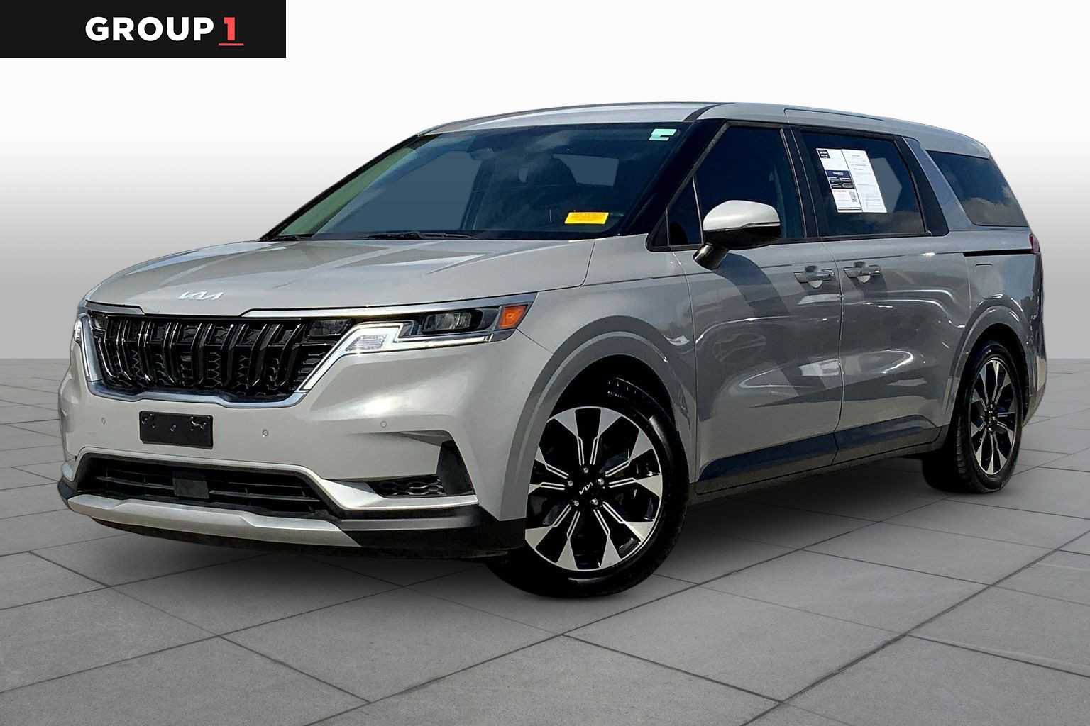 Used 2022 Kia Carnival EX