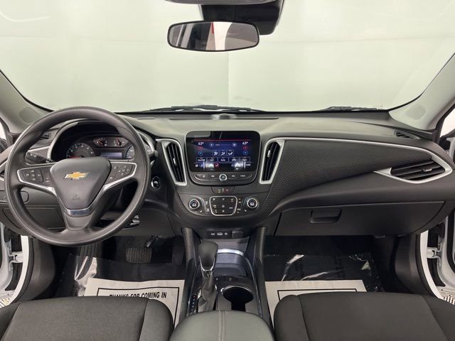Used 2024 Chevrolet Malibu LT image 39
