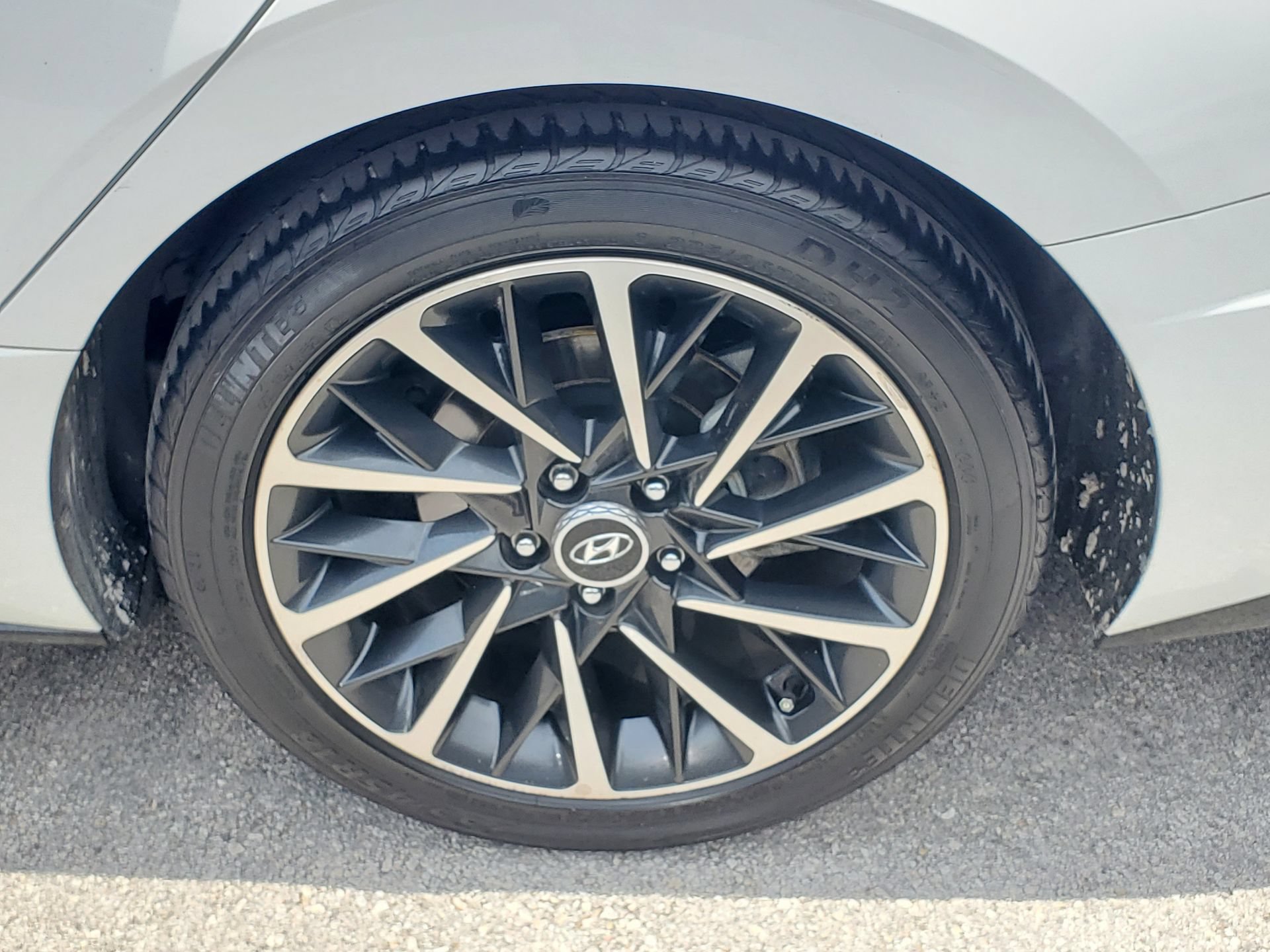 Used 2023 Hyundai Sonata Limited FWD image 5
