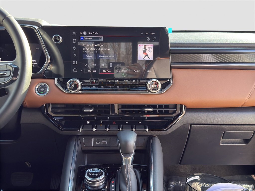 New 2025 GMC Canyon AT4 w/ Nightfall Edition image 18