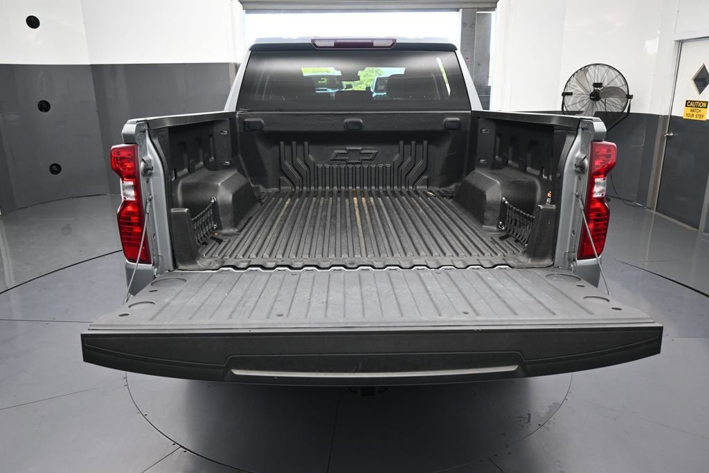 Used 2024 Chevrolet Silverado 1500 LT RWD image 38