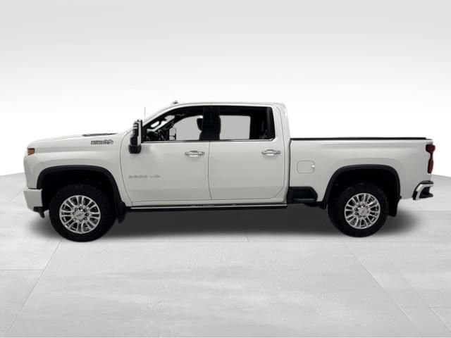 Certified 2022 Chevrolet Silverado 2500 High Country w/ Z71 Off-Road Package AWD/4WD image 3