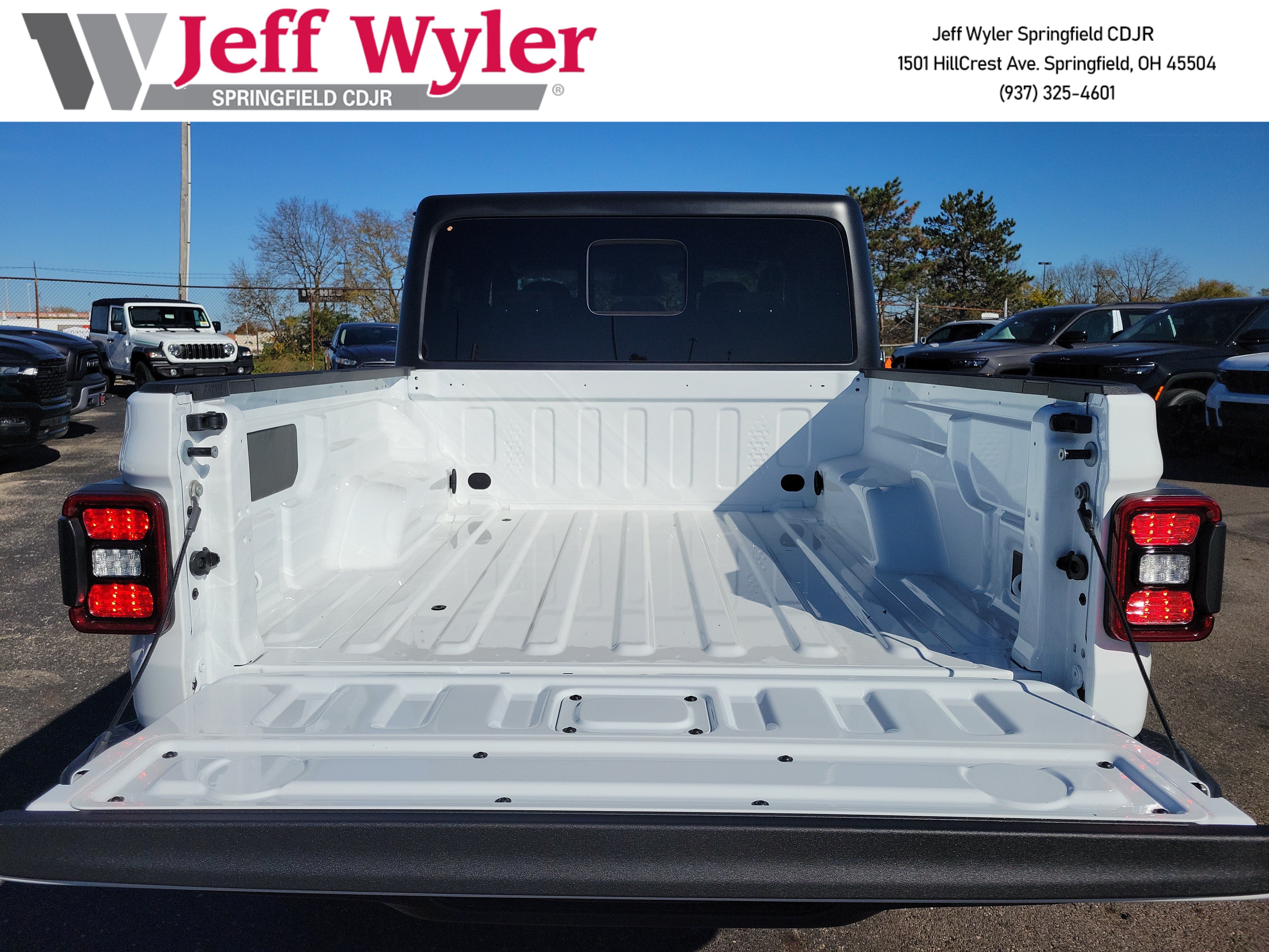 New 2026 Jeep Gladiator Sport AWD/4WD image 5