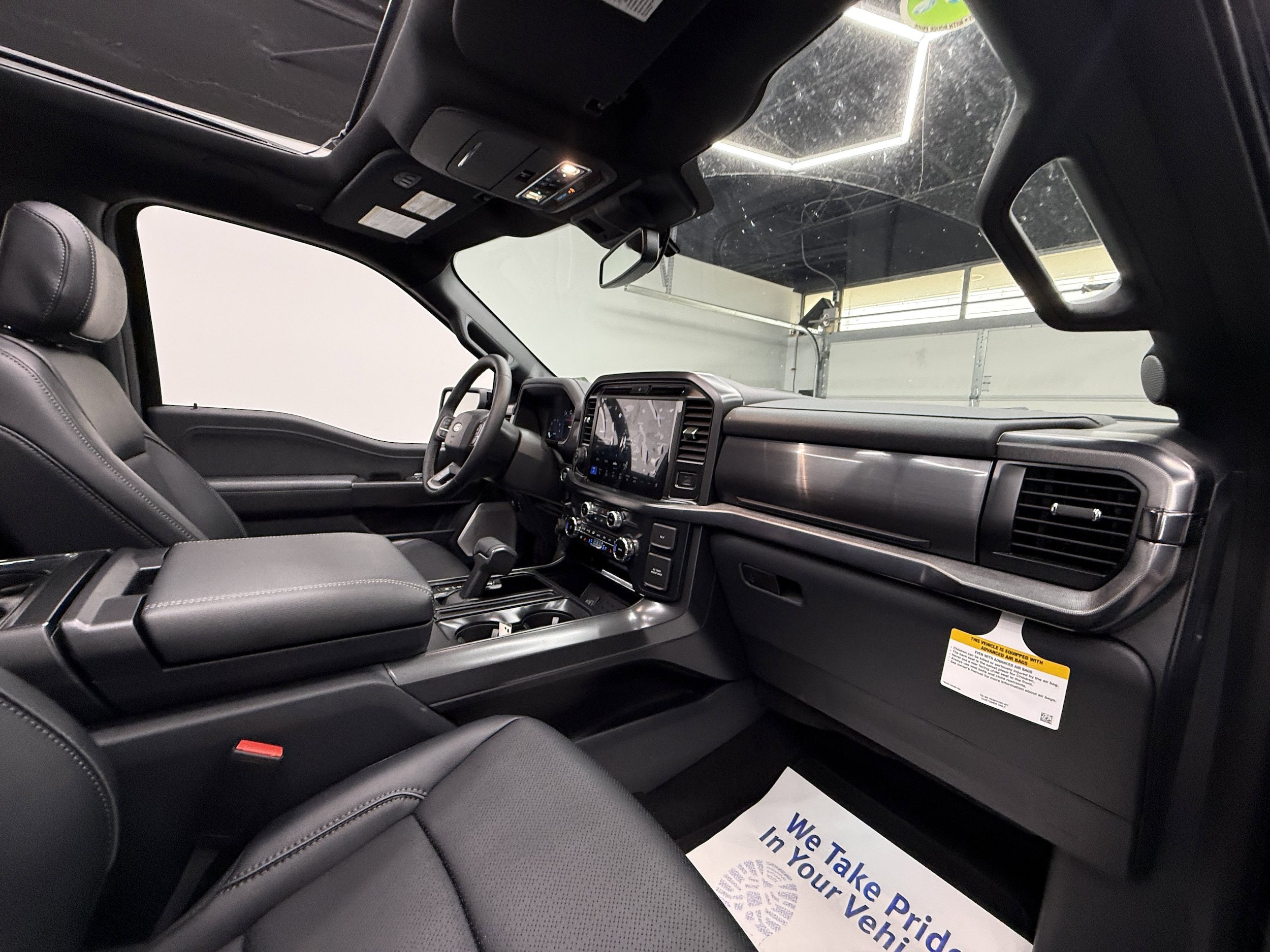 Used 2026 Ford F150 Lariat w/ Equipment Group 502A High AWD/4WD image 31