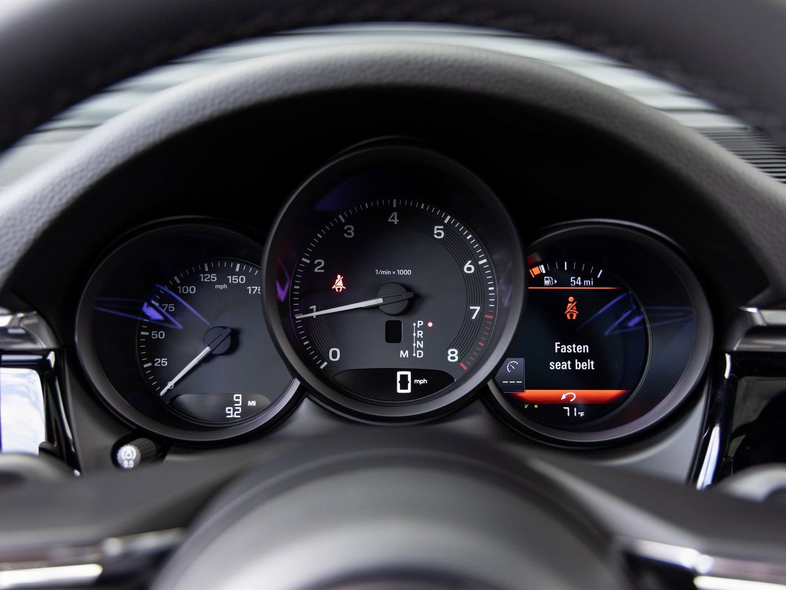 Certified 2026 Porsche Macan image 13