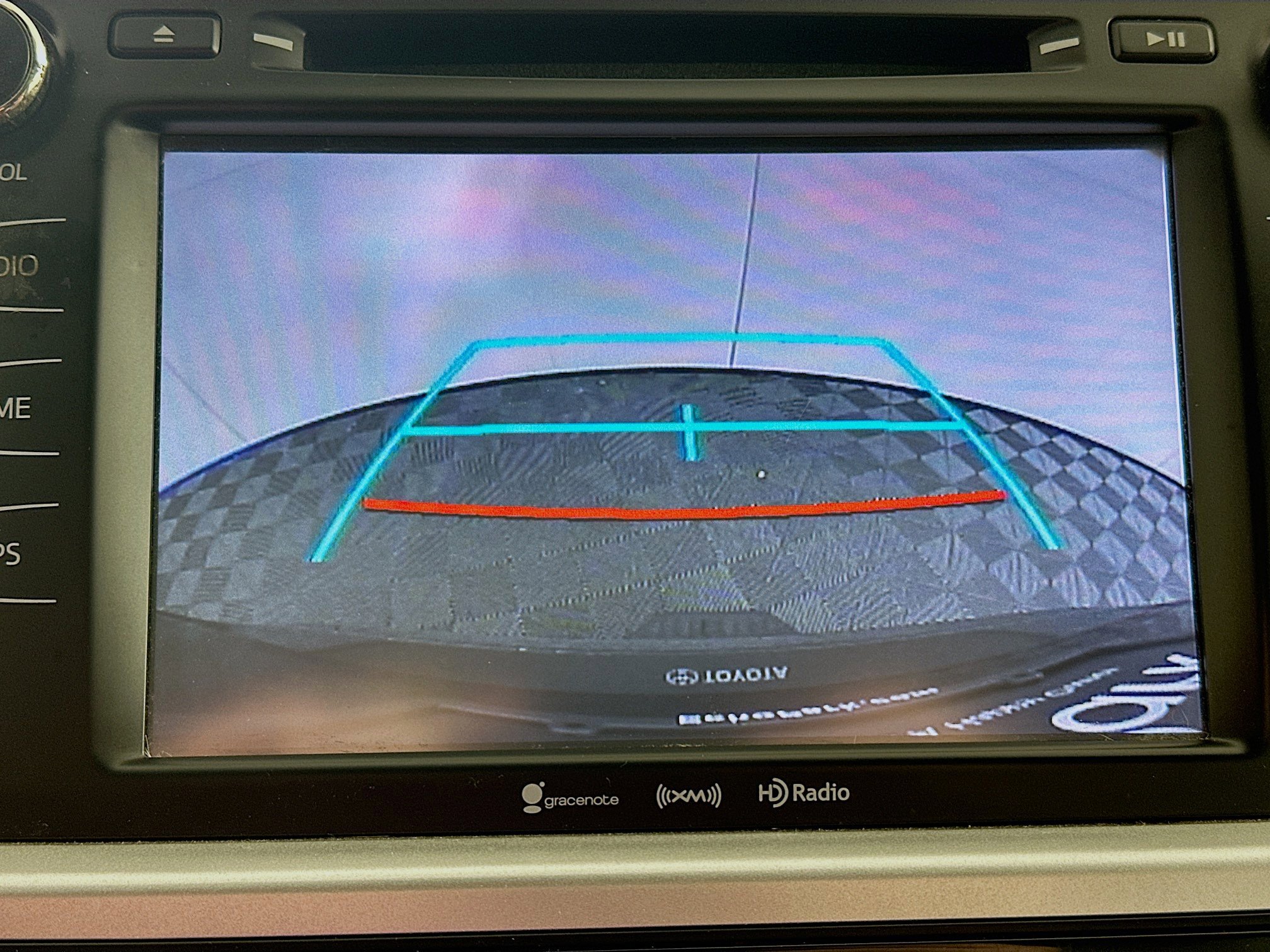 Used 2019 Toyota Highlander XLE image 23