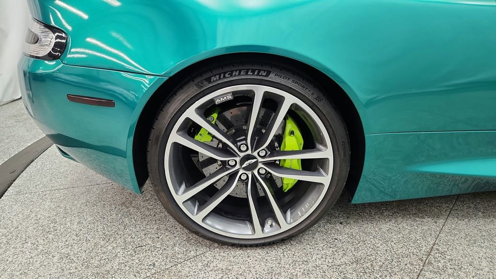 Used 2015 Aston Martin DB9 Coupe RWD image 47