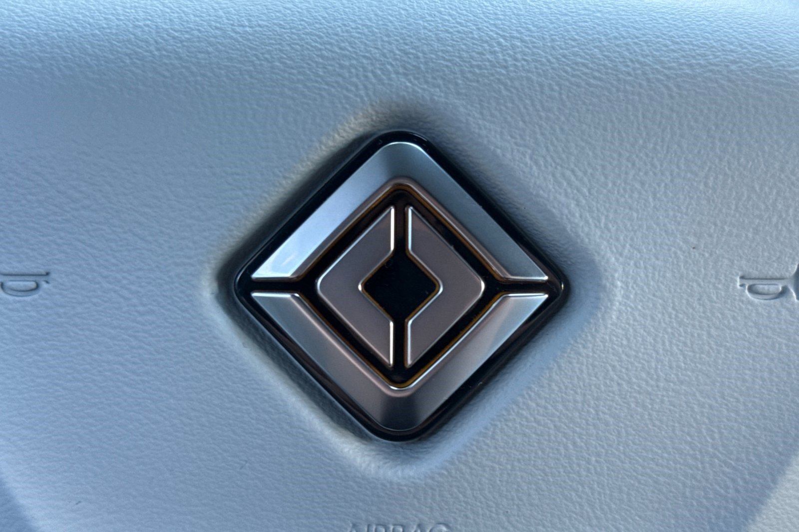 Used 2025 Rivian R1T Adventure image 37