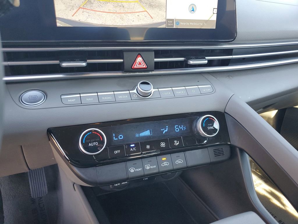 Used 2024 Hyundai Elantra SEL FWD image 26