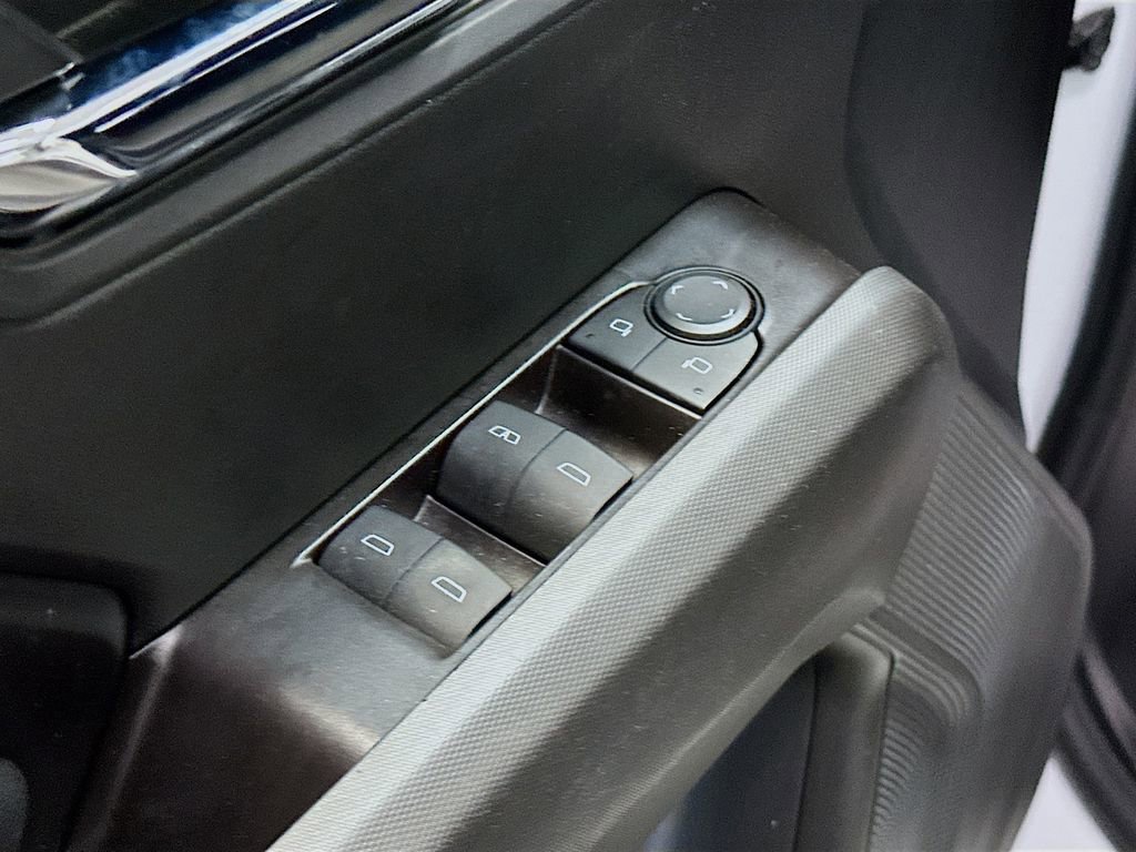 New 2024 Chevrolet Colorado LT w/ LT Convenience Package II image 19