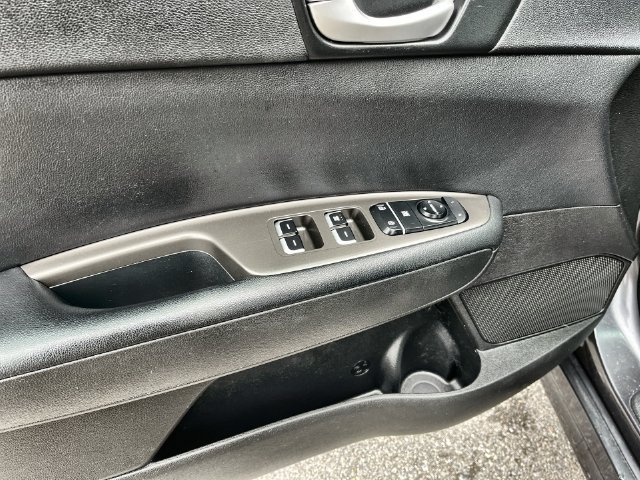 Used 2019 Kia Optima LX FWD image 24