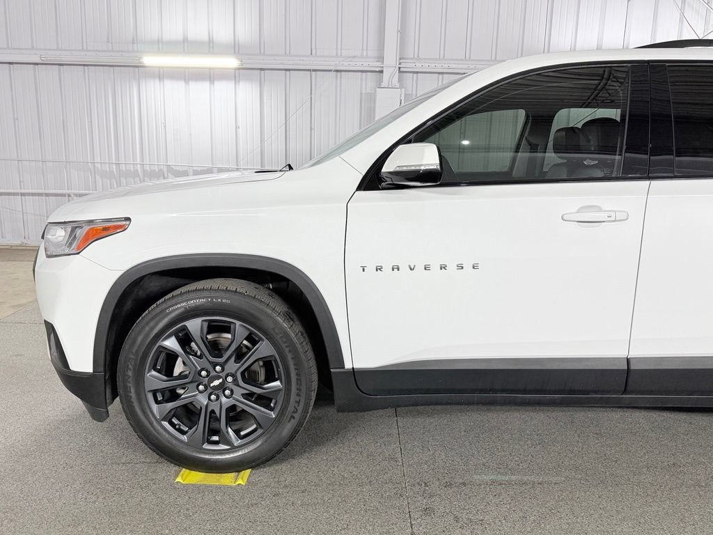 Used 2020 Chevrolet Traverse RS FWD image 12