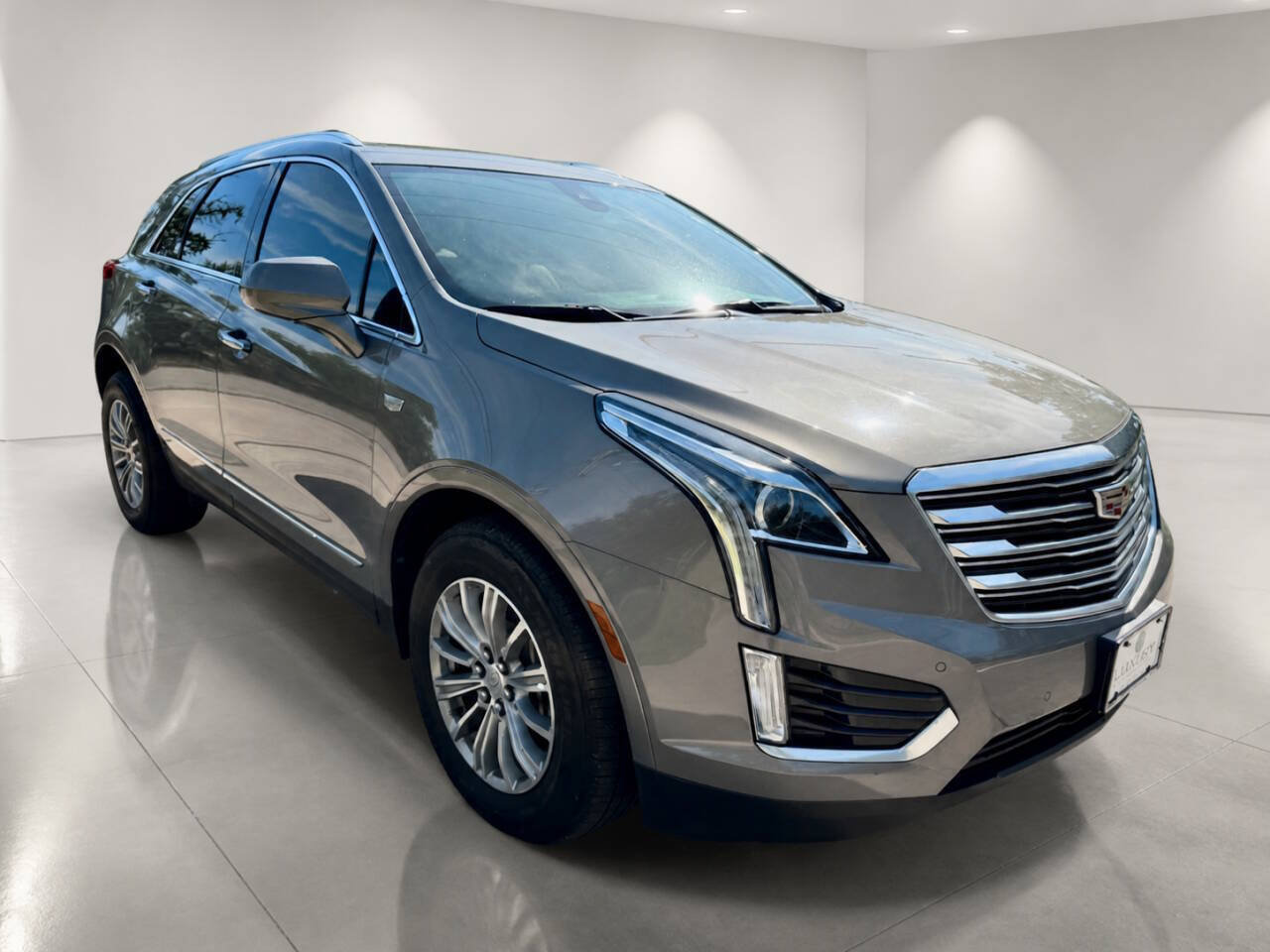 Used 2017 Cadillac XT5 Luxury w/ Driver Awareness Package
