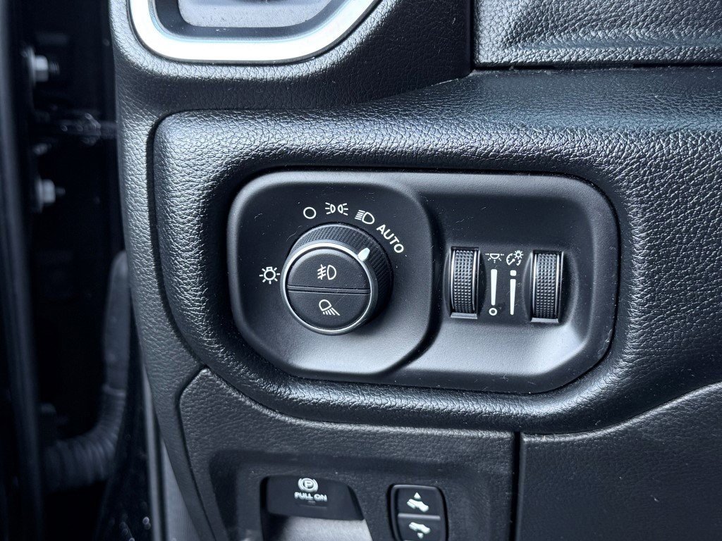 Used 2022 RAM 1500 Laramie image 33