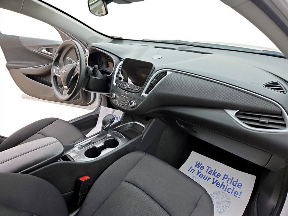Used 2024 Chevrolet Malibu LT image 16