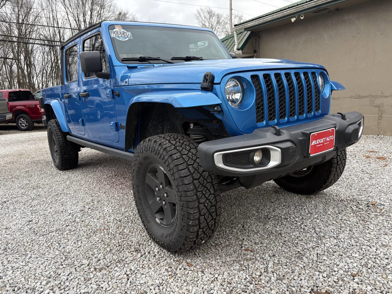 Used 2022 Jeep Gladiator Sport image 3