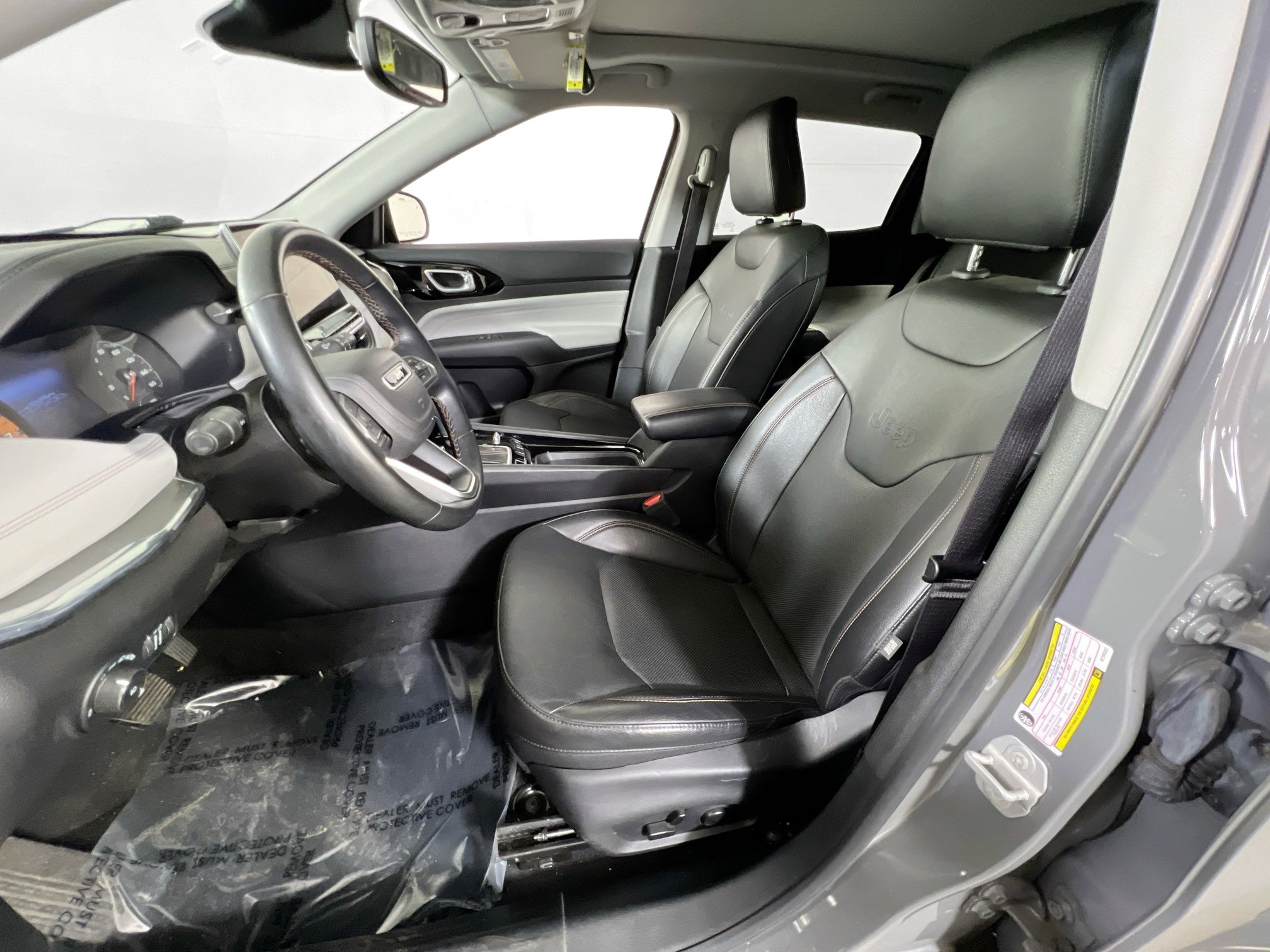 Used 2022 Jeep Compass Limited w/ Sun and Sound Group image 21