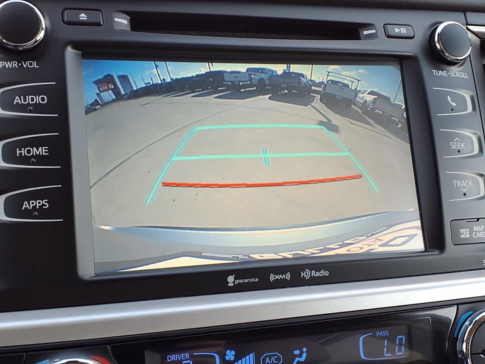Certified 2017 Toyota Highlander XLE FWD image 11