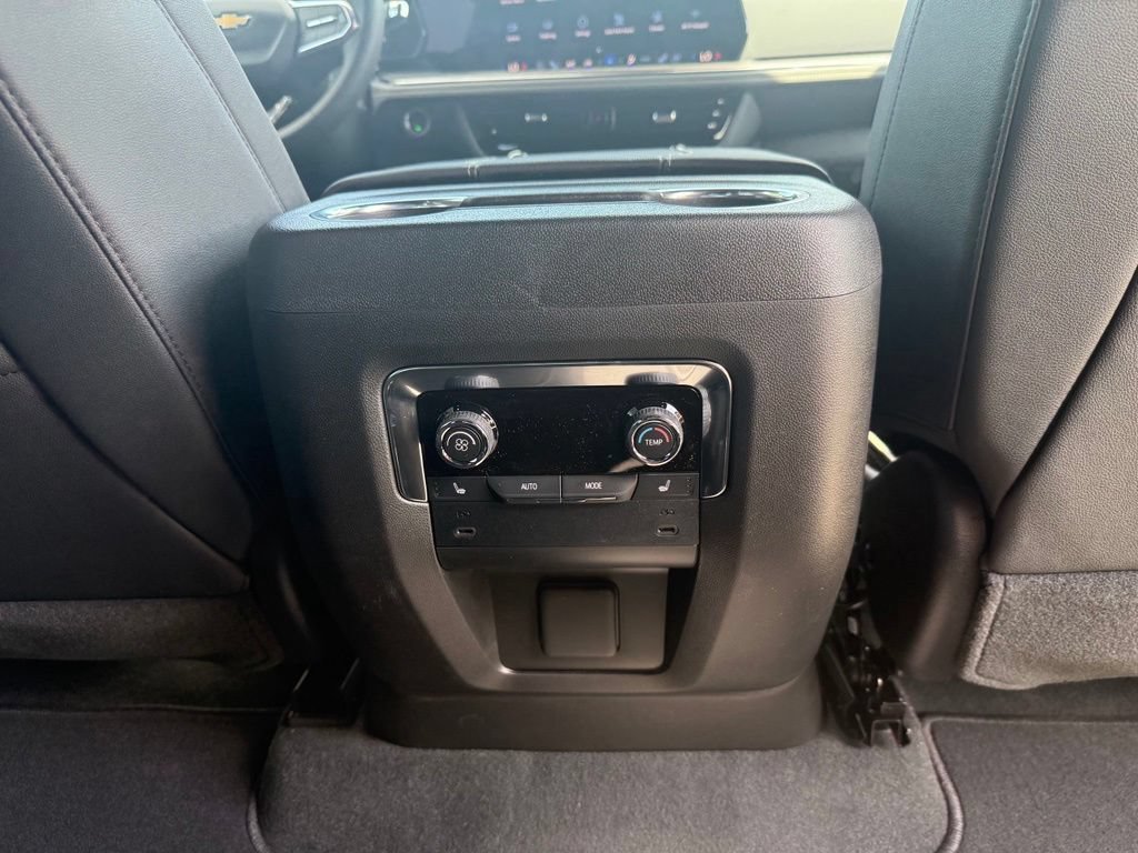 Used 2026 Chevrolet Tahoe Premier w/ Sun And Tow Package AWD/4WD image 18