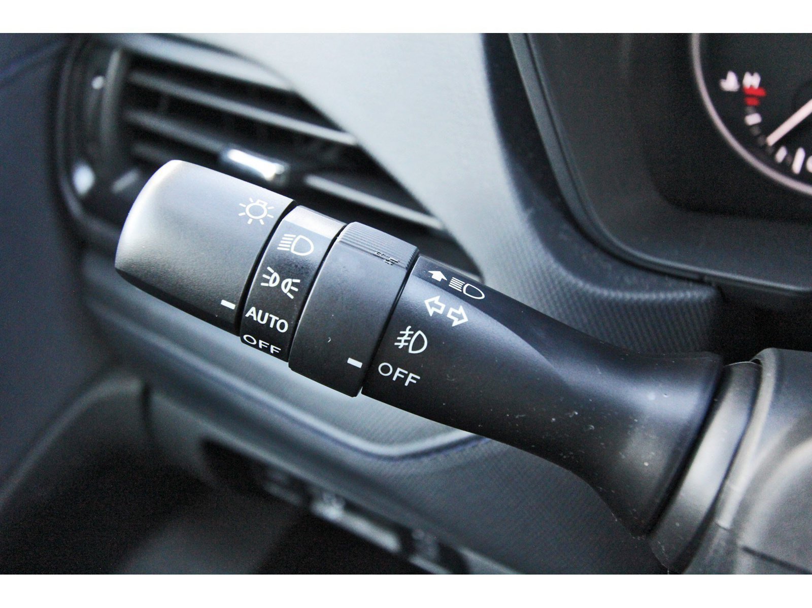 Certified 2026 Subaru Forester Premium AWD/4WD image 18