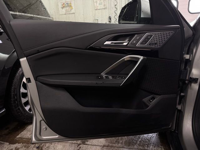 Used 2023 BMW X1 xDrive28i w/ Premium Package image 12