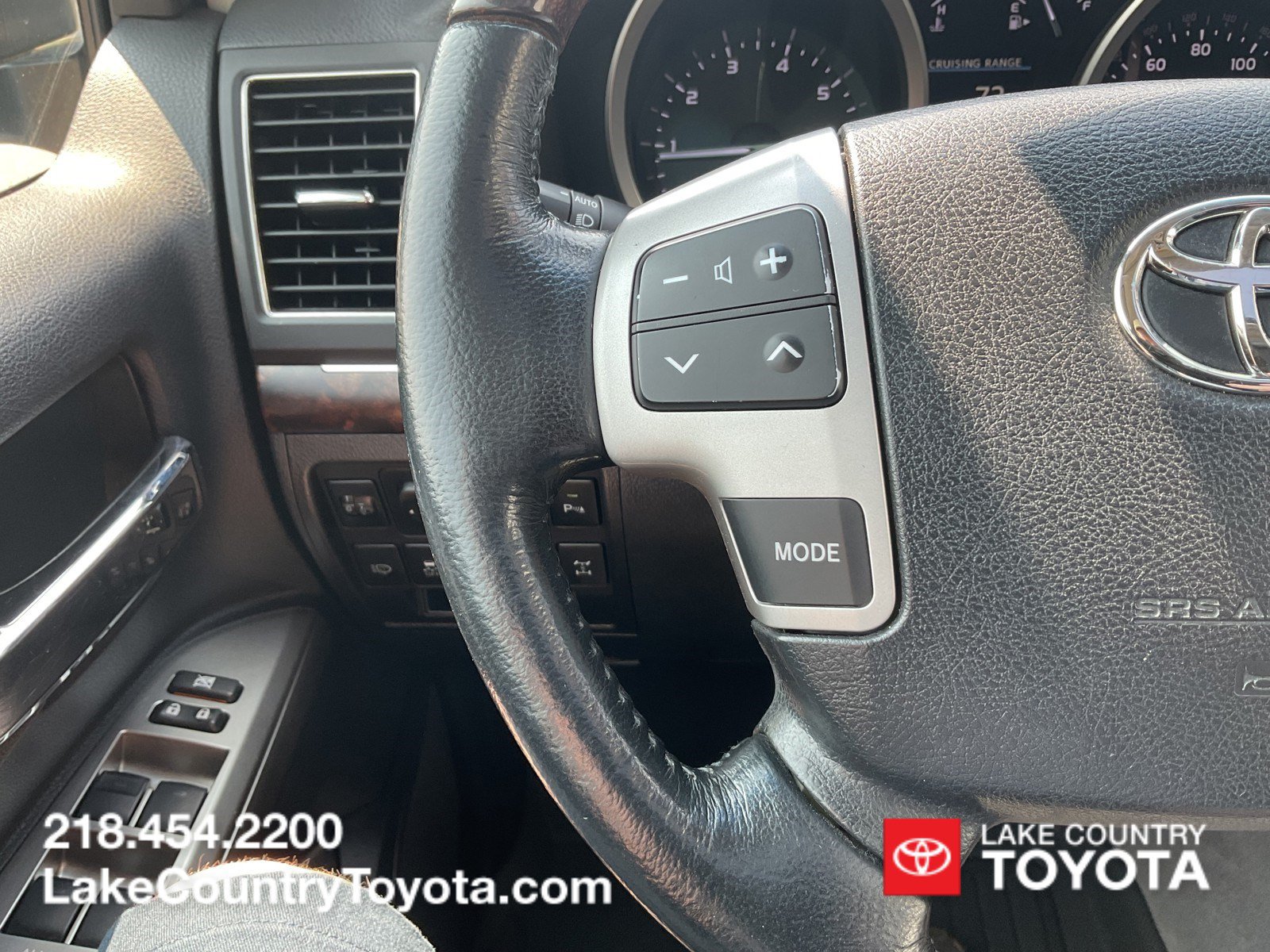 Used 2014 Toyota Land Cruiser AWD/4WD image 28