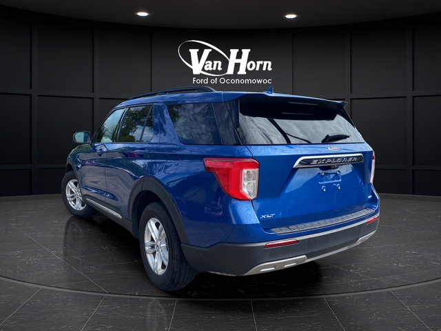 Used 2020 Ford Explorer XLT w/ Equipment Group 202A AWD/4WD image 5
