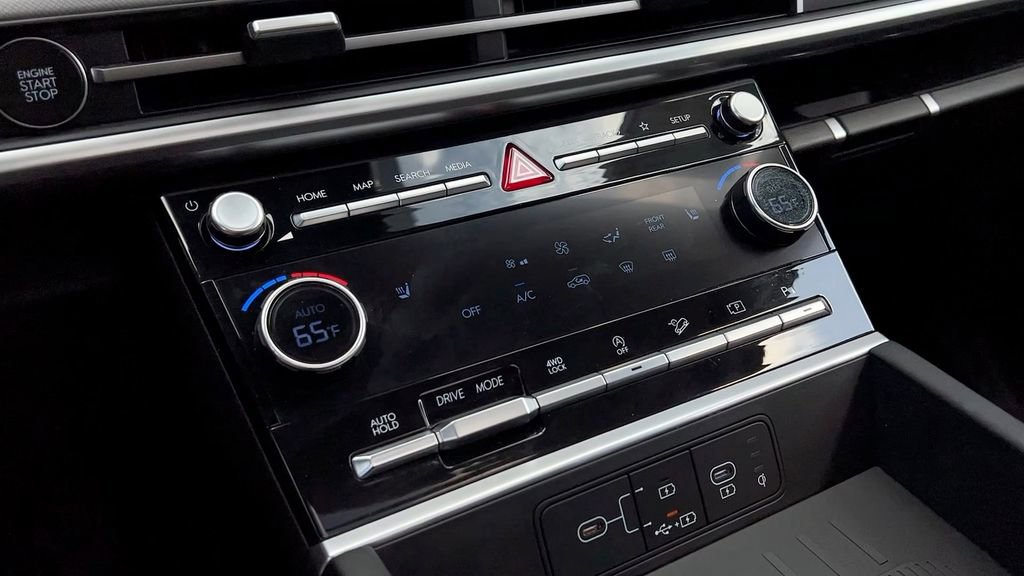 Used 2024 Hyundai Santa Fe XRT image 32