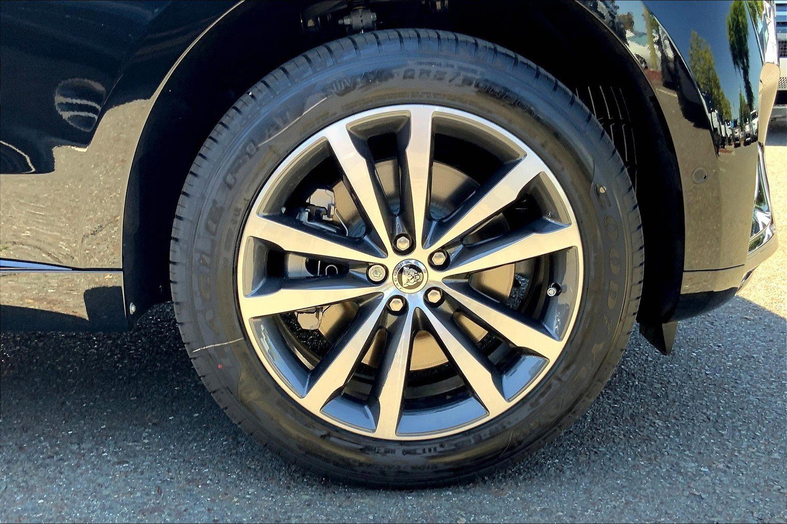 New 2026 Jaguar F-PACE R-Dynamic S image 13