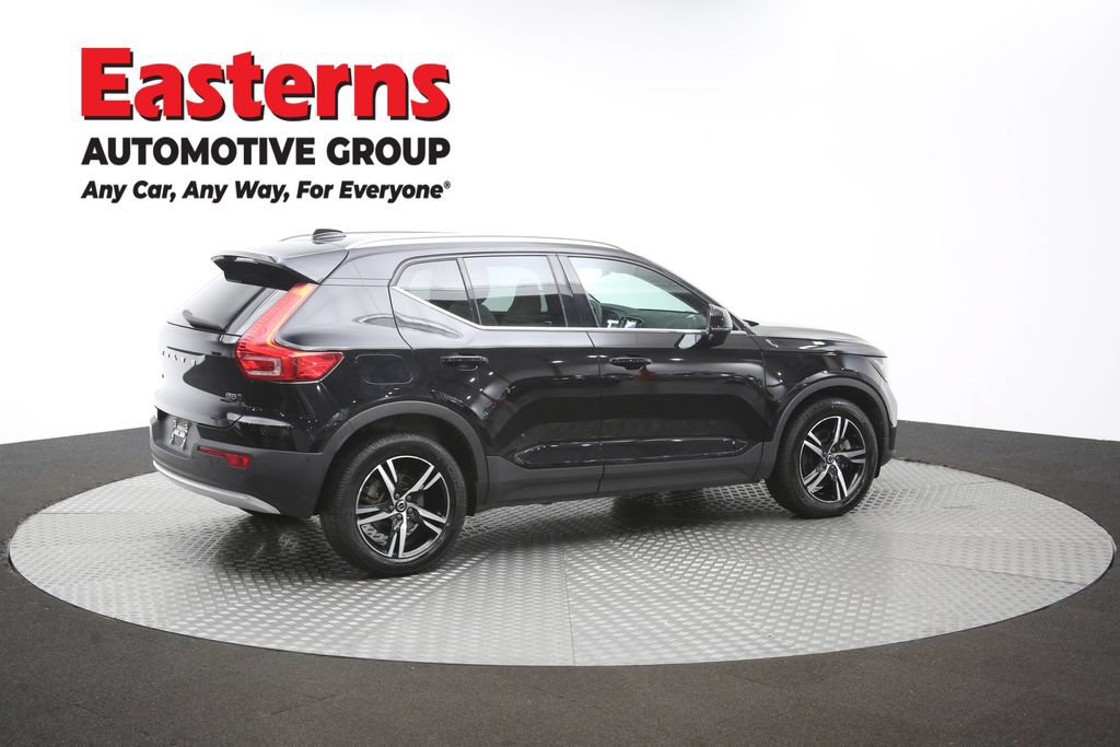 Used 2023 Volvo XC40 B5 Plus AWD/4WD image 43