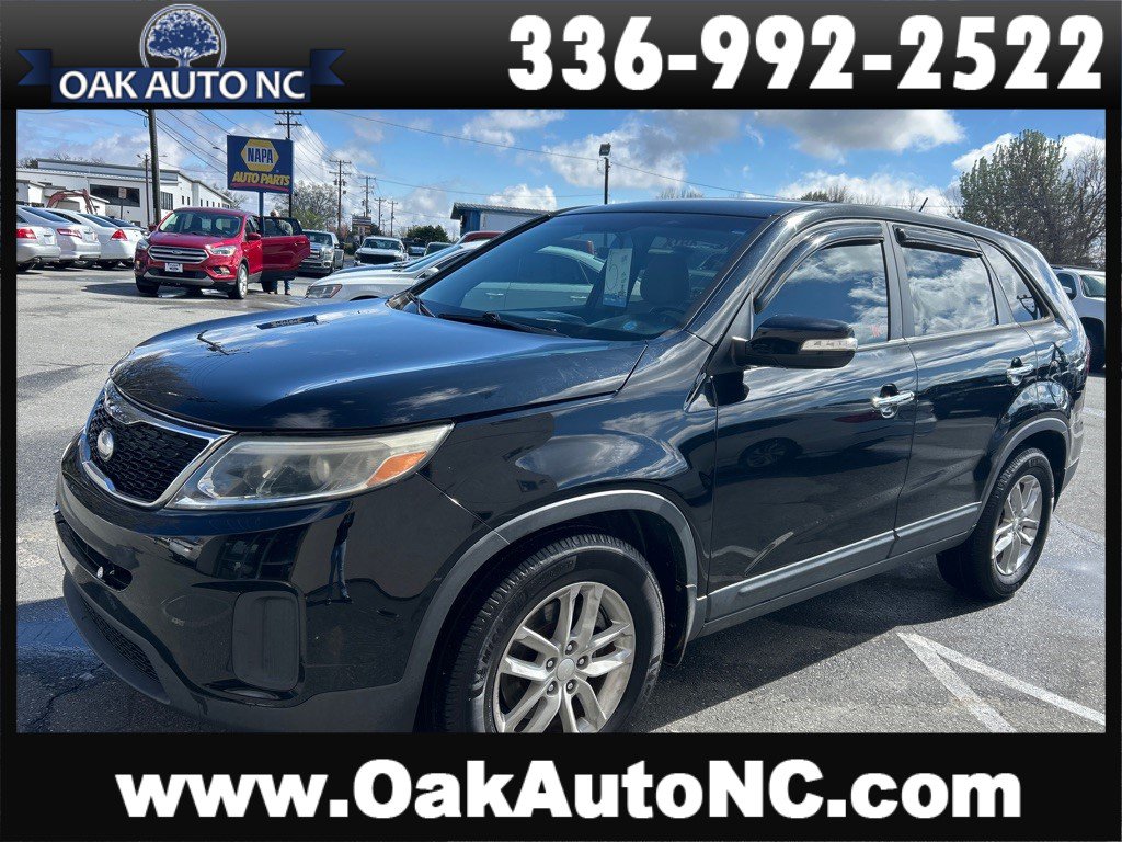 Used 2014 Kia Sorento LX image 1