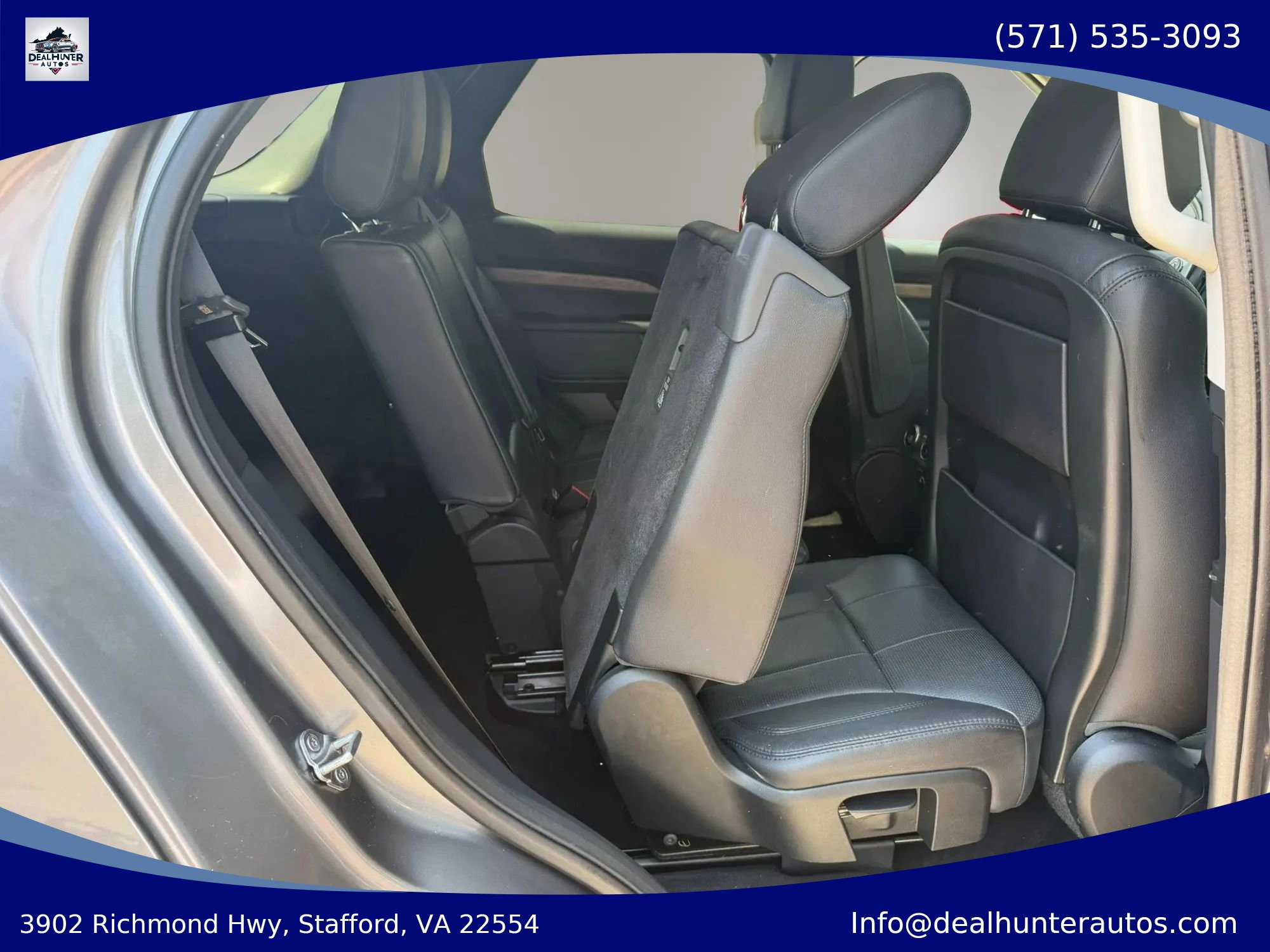 Used 2017 Land Rover Discovery HSE AWD/4WD image 23