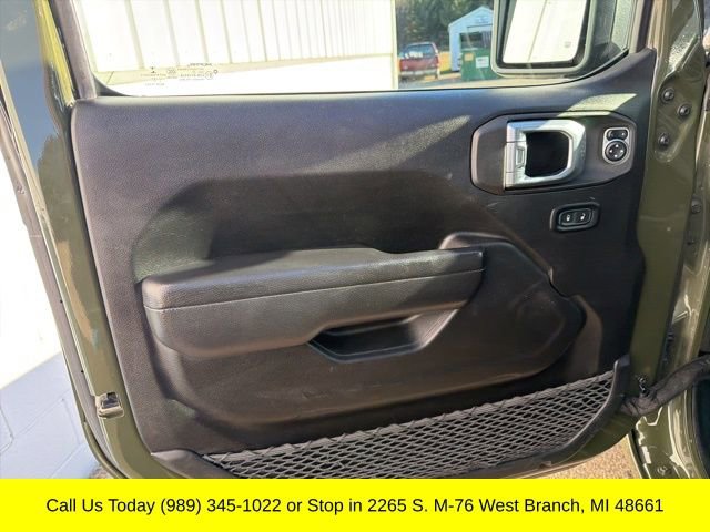 Used 2022 Jeep Wrangler Sport image 25