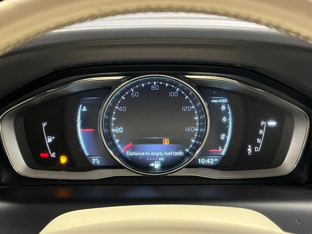 Used 2016 Volvo XC60 T5 Premier image 21