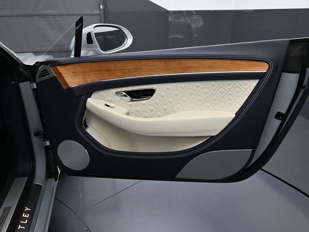 Used 2023 Bentley Continental GT Azure image 27