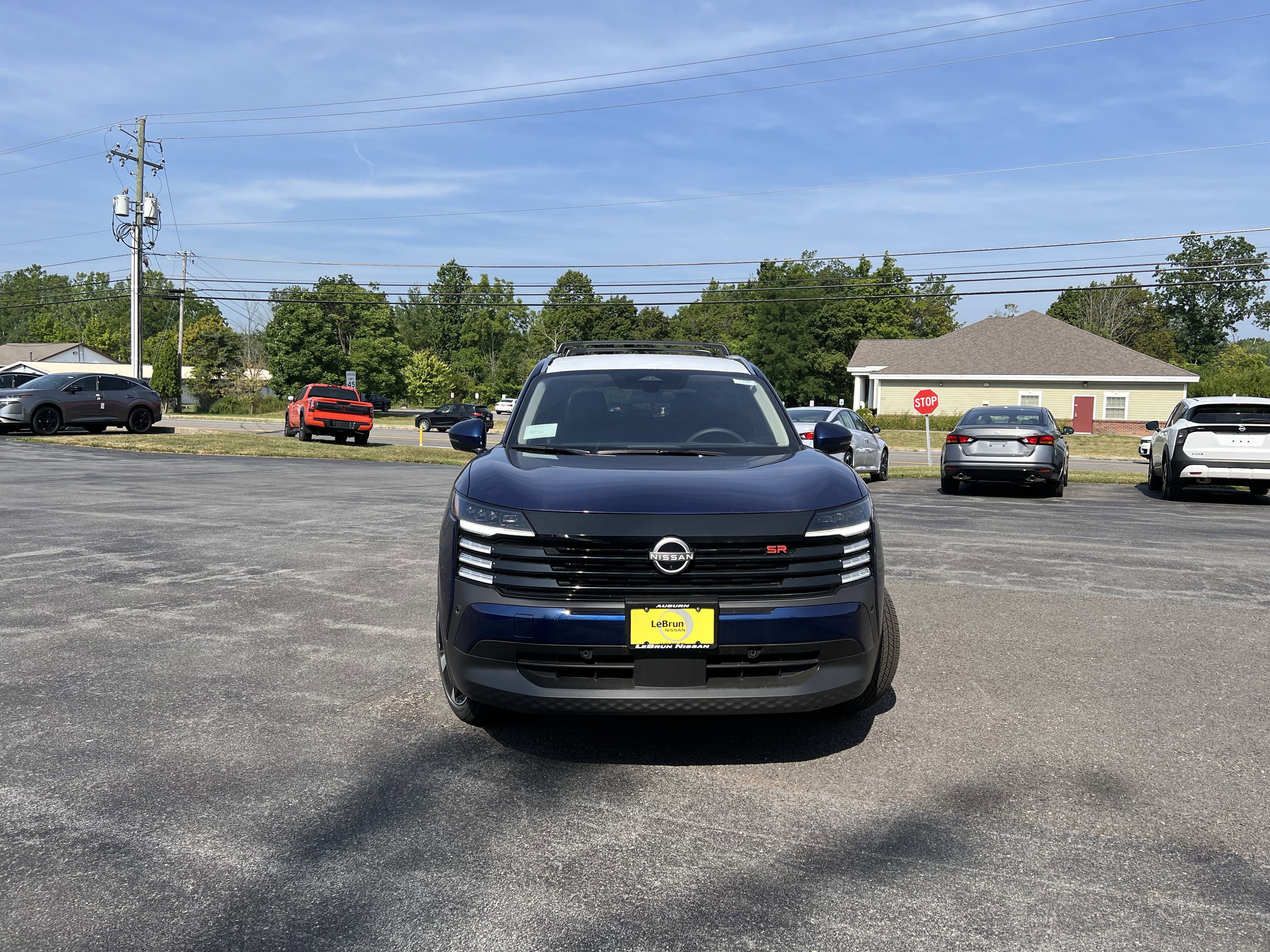 New 2025 Nissan Kicks SR image 12