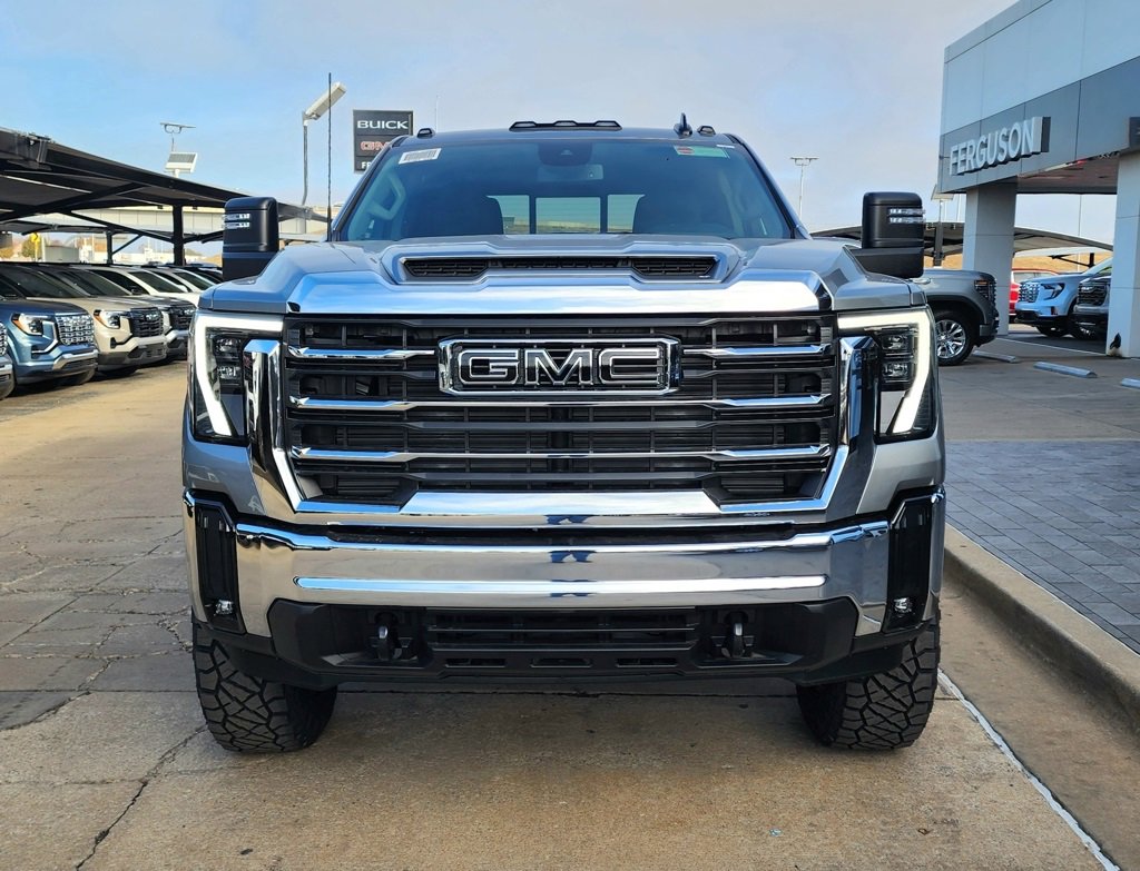 New 2026 GMC Sierra 2500 SLE image 8