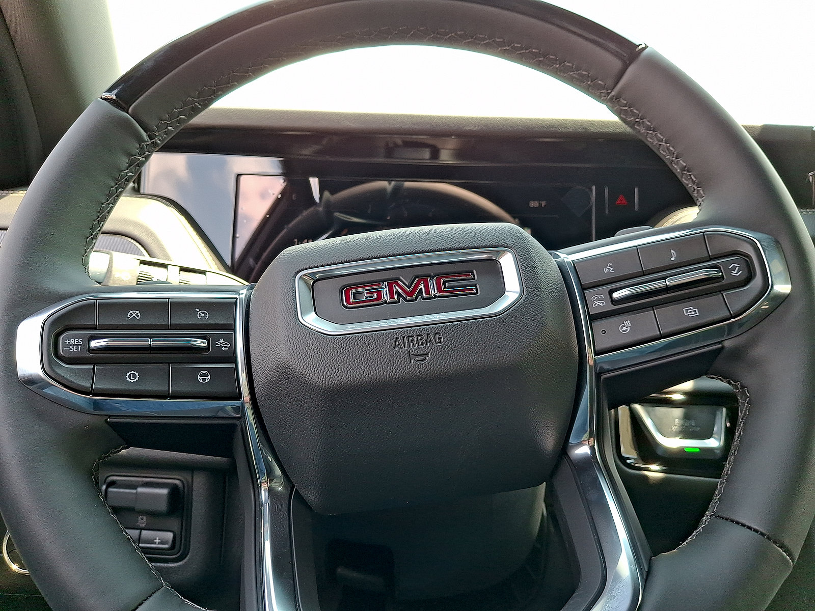 New 2026 GMC Yukon Elevation AWD/4WD image 20